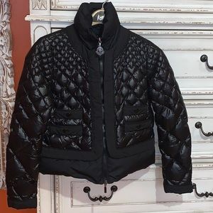 Moncler Women’s Black Puffer Jacket Size:0 X-Small